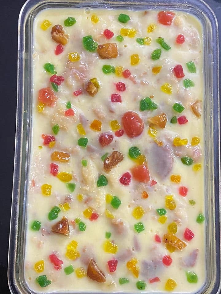 Cake custard pudding