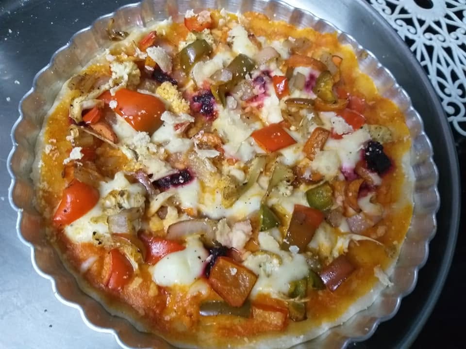 Homemade veg pizza